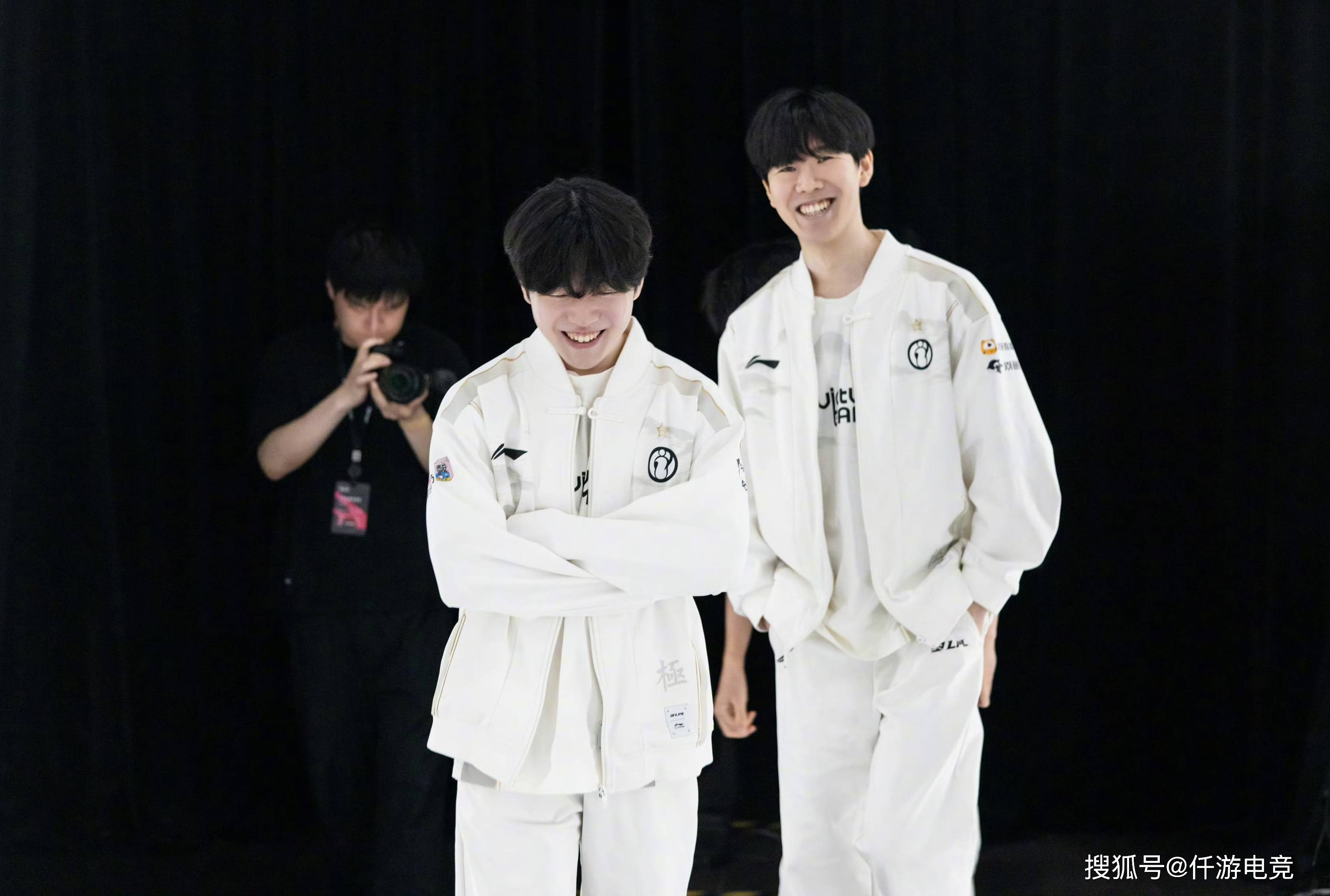 屈不挠的态 屈不挠的态